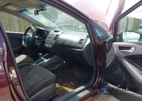 2017 Kia Forte Lx из США, поврежденный, VIN 3KPFK4A71HE114714